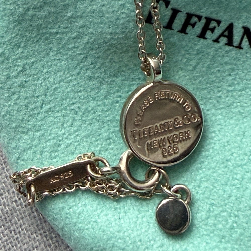 Tiffany & Co. Return to Tiffany Silver Necklace - Picture 4 of 7